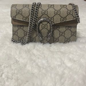 Gucci Dionysus GG Supreme super mini bag in excellent condition